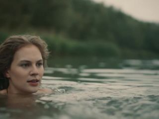 Nina Gummich, Alicia von Rittberg - Lotte am Bauhaus (2019) HD 720p!!!-5