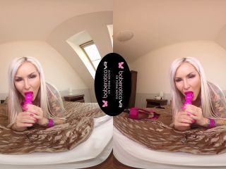 Jarushka Ross With Huge Boobs Spreads Legs And Enjoys A Dildo-8