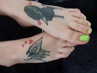 adult video clip 4 granny feet fetish femdom porn | My foot slave sucking my toes | smell-8