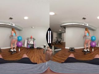 Gym babe Skylar Snow - Smartphone 60 Fps - Big tits-0