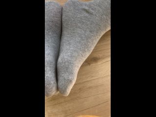 Spy on my smelly feet in grey socks , FOOT FETISH Amateur!-3