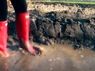 Holy Wellies latex whores_are_us-0