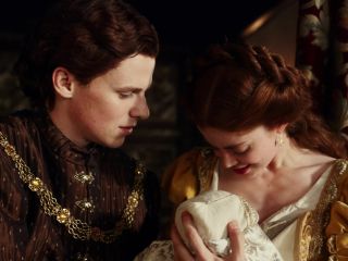 Charlotte Hope - The Spanish Princess S02 E01 2160p 2020-3