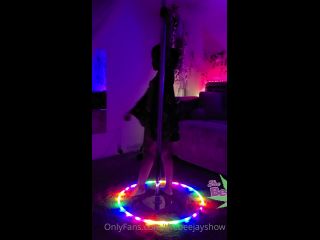 TheBeeJayShow () Thebeejayshow - after a fun magic mushroom filled date day with bae creativity struck i created my 01-04-2021-6