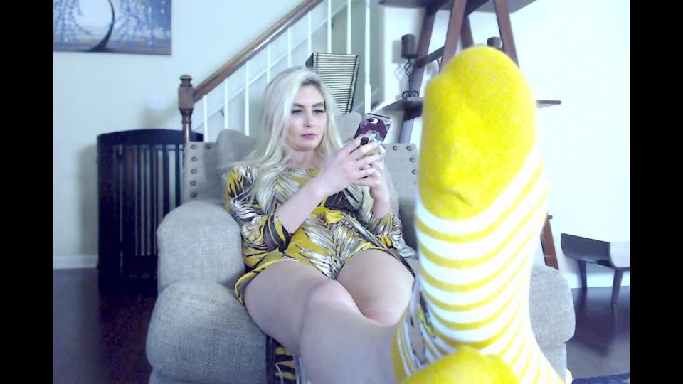 video 9 Kerri Kings Clip Store - Sock Sucker Gets Ignored, femdom orgasm denial on pov 