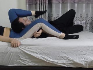 free adult video 49 Squeezer Maiden – Headscissor Will Dominate You on fetish porn cutting fetish-4