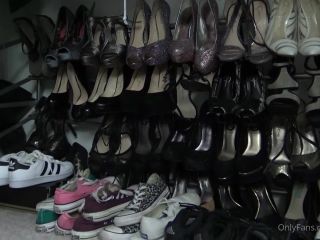 Roxie Rae Roxierae - shoe closet tour full clip 07-09-2020-2