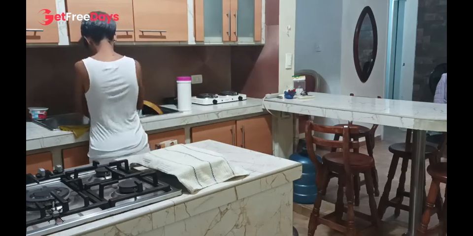 [GetFreeDays.com] I catch my stepsister in the kitchen dancing very sexy semi naked -Porn in Spanish. Adult Stream November 2022