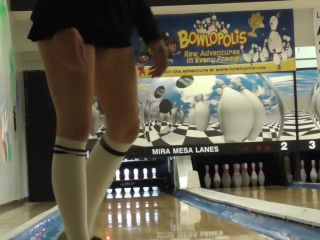 Shy Goth Exhibitionist Bowling Upskirt-3