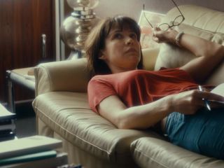 Sophie Marceau - Mme Mills, une voisine si parfaite (2018) HD 1080p - (Celebrity porn)-5