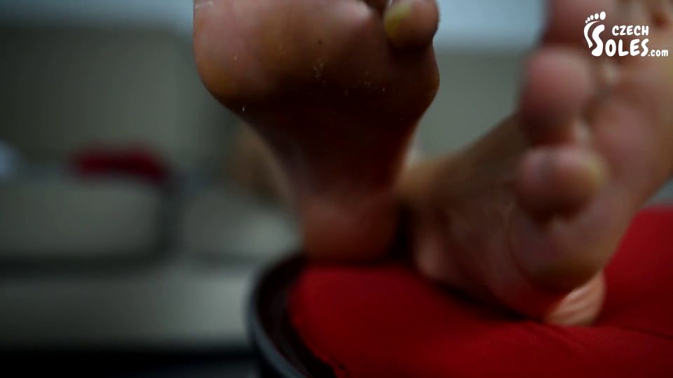 Getting Her Feet Really Sweaty For You, POV (Bare Feet, Foot Tease, Sex