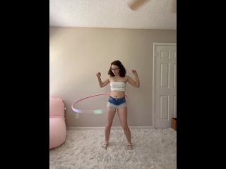 Onlyfans - Leana Lovings - leanalovingsA little hula practice - 12-05-2020-1