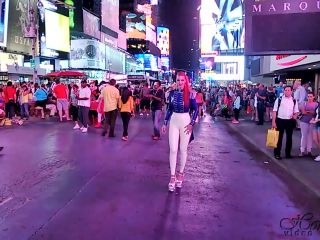 Honey Hair – Center of Attention – Times Square-4