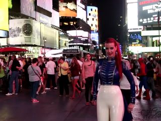 Honey Hair – Center of Attention – Times Square-8