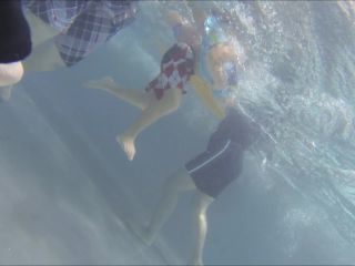 Voyeur Under the water in the swimming pool - pcolle YMUW-1002 - voyeur - voyeur -2