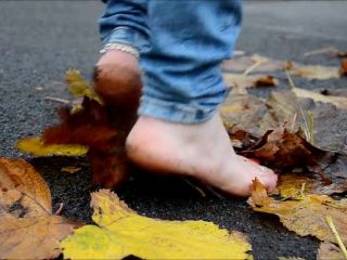 Barefoot Nudity Red-X 2014-11-16 Barefoot autumn in Lugano-1