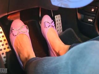 feet, ballet flats, pedal pumping, car, driving lavender ballet flats pedal pumping Manyvids  Goddess Vanessa   Ballet Flats-5