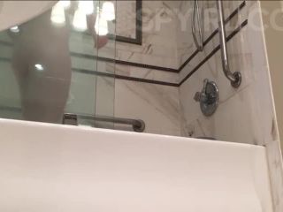 home_bathroom_spy_1_-2