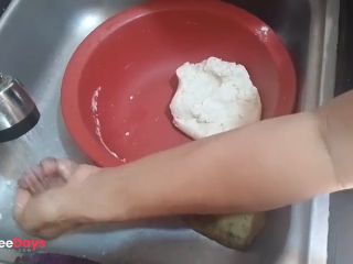 [GetFreeDays.com] PREPARING A BREAKFAST WITH A NICE MESSAGE WITH CARMENGOD Porn Video July 2023-3