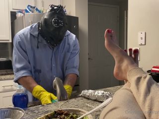  princeskristina  Sneak peak into my bitch served life, feet on feet porn-0