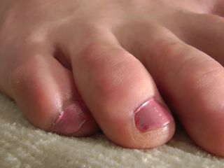 Toe wiggling – Annie | barefoot | fetish porn-5