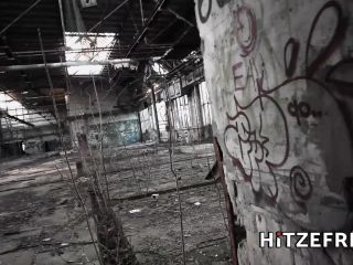 Candy Alexa - Candy Alexa got boned by Andy Star in an abandoned airport hangar! - Hitzefrei (FullHD 2021)-4