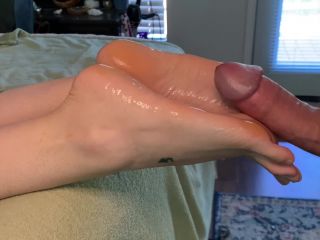 Oily Sole Fuck Huge Cumshot - [Feet porn]-4