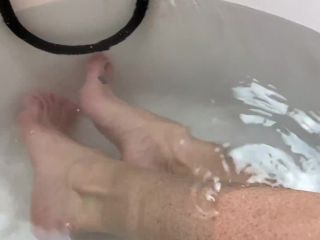 JOI Foot Job in Bubble Bath Foot!-6