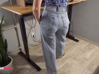 [GetFreeDays.com] Milf Secretary In High Weist Jeans Teases Her Nice Butt Sex Leak March 2023-0