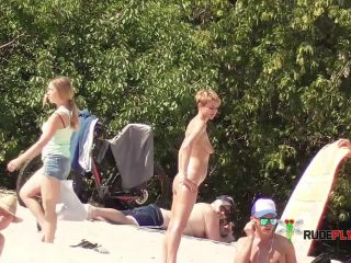 In vama veche la nudisti-4