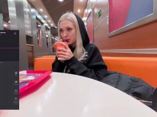 Stoned bae - My Friend Controls My Lush Vibrator In a Public Place 1080P - Stoned_bae-3