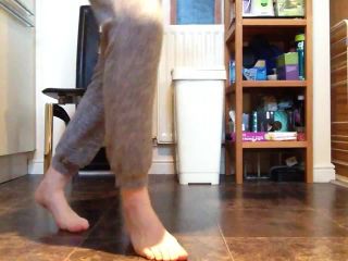 online clip 28 Bare feet dancing, monster strapon femdom on fetish porn -4