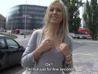 Czechav.com- czech-streets-princess-and-mom-720x576.wmv-1