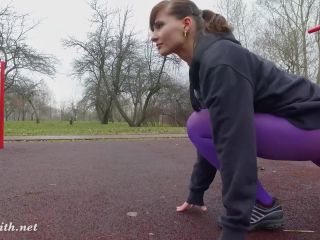 pantyhose workout outdoors-3