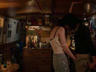 Desiree Akhavan, Niamh Algar - The Bisexual s01e04 (2018) HD 1080p - (Celebrity porn)-3