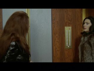 Perché quelle strane gocce di sangue sul corpo di Jennifer (1972) - (Vintage)-2