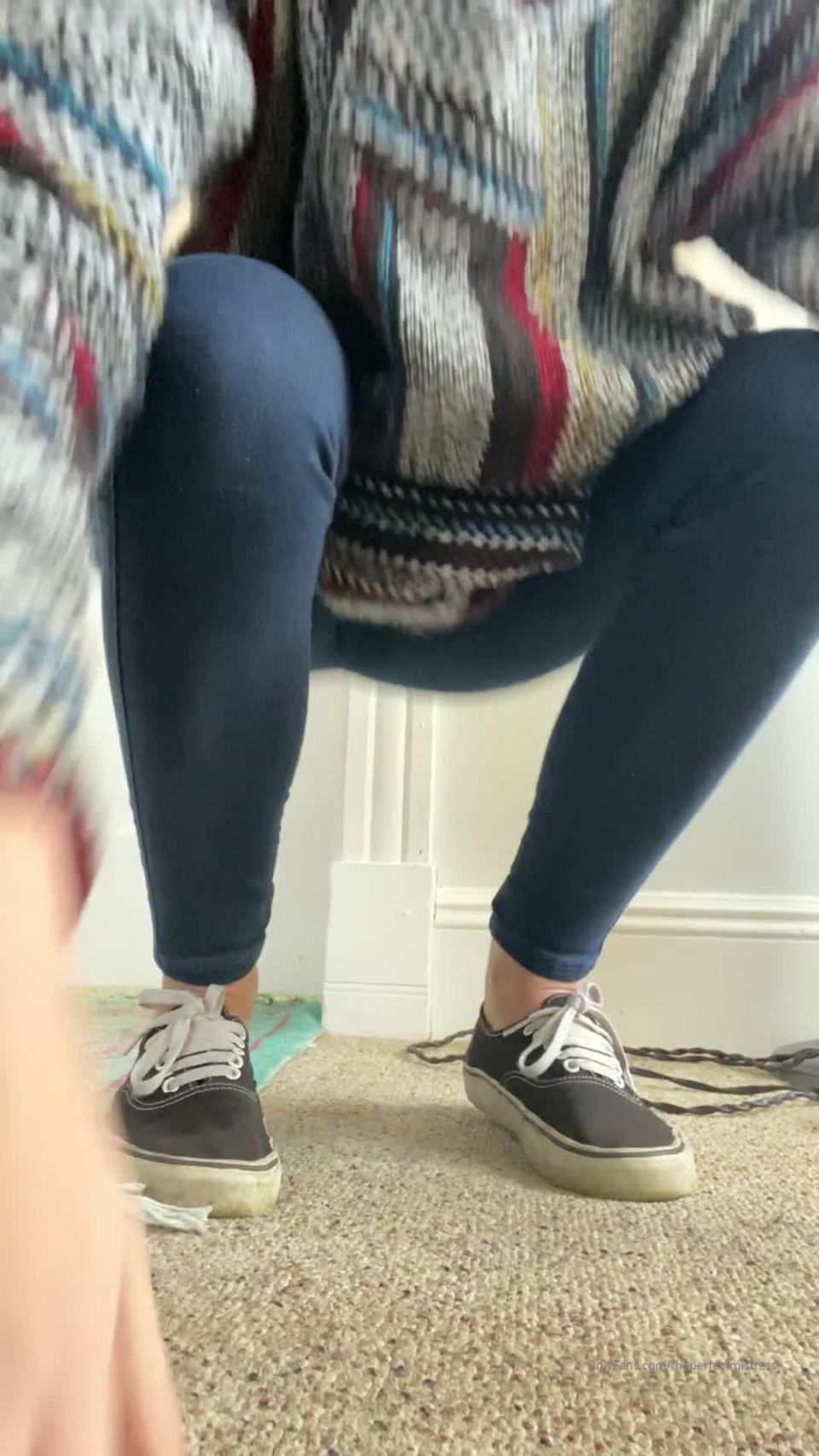 ThePerfectMistress Theperfectmistress - its time i get a new pair of vans dont these look so worn out super smelly too 22-03-2020