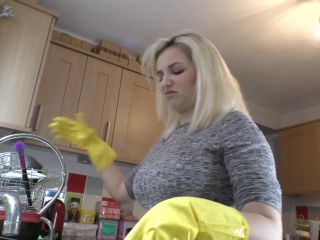 Bad Dolly – I Hate Washing Up POV-7