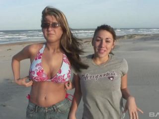 Amateur Party Girls Flash Their Tits On The Beach While On Spring Brea ...-2