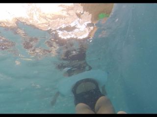 Porn online Voyeur – Underwater swimsuit tracking – YMUW-1122 (MP4, FullHD, 1920×1080) Watch Online or Download!-8