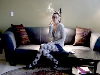 Smoking girl, Smoke-0