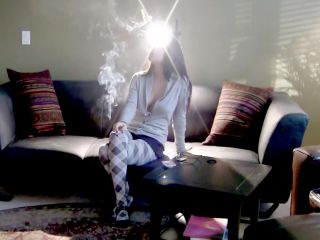 Smoking girl, Smoke-5