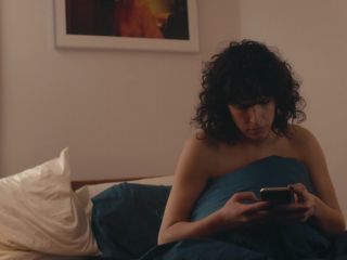 Desiree Akhavan - The Bisexual s01e06 (2018) HD 1080p!!!-9