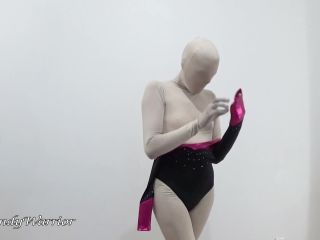 Wendy WarriorPutting on a leotard over a padlocked zentai-5