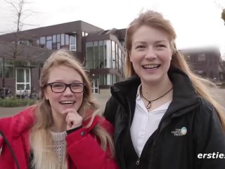 Ersties Studentinnen Vögeln In Der Berliner UniBibliothek.-1