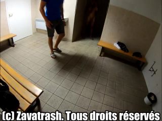 [Siterip] Zavatrash Une Libertine Suce Dans Les Vestiaires-0