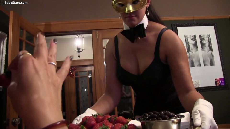 A Dominatrix Sets Up An Awesome Masquerade Group Sex