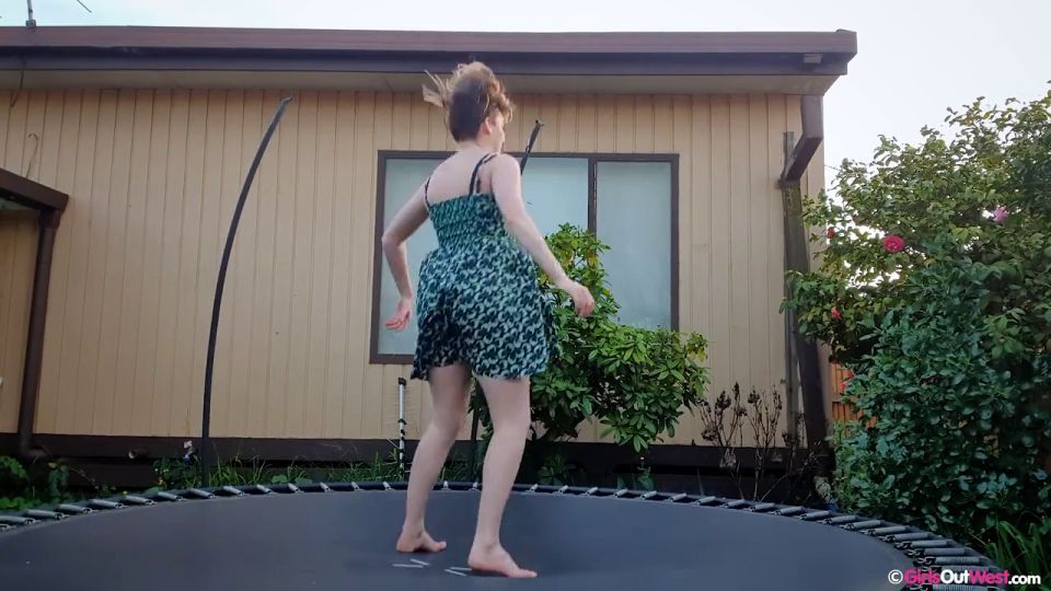 Naughty Busty Blonde Luci Q Jumps On The Trampoline And Fucks Her Meaty 