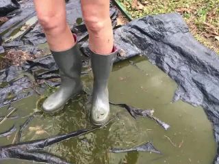 Porn tube BuddahsPlayground - Cleaning Outdoors in Rain Boots-3