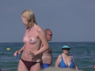 Pink blonde nudism -1